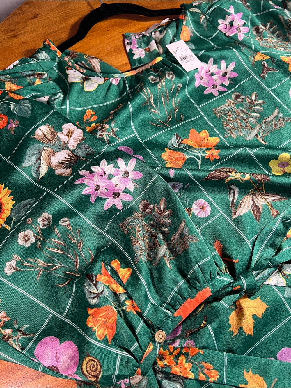 NWT LOFT Green Floral Tie-Waist Midi Dress